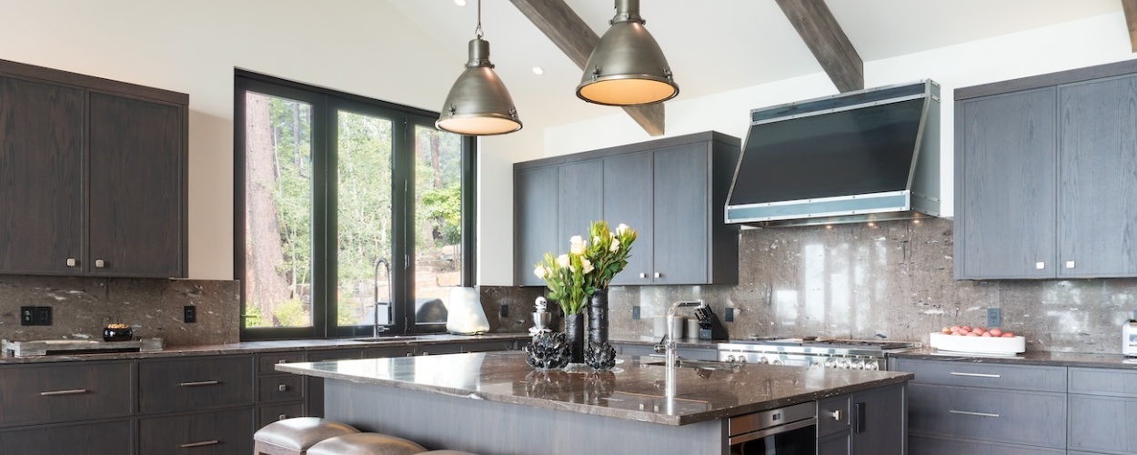 4 Hot Kitchen Trends: Mixed Up and Multifunctional